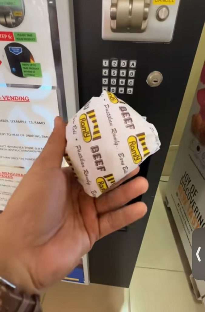 mesin layan diri ramly burger